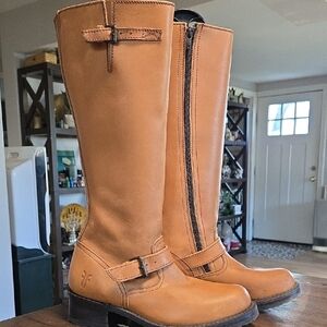 Frye Women's 15R  Tall Engineer Boots Toffee Color Size 8.5  15 Inch Calf